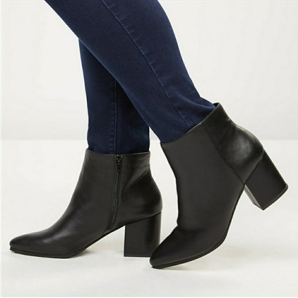 Ankle Boots by Lane Bryant 7W